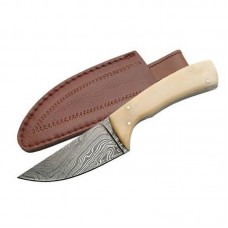 Damascus handmade skinner knife beautiful structure free leather sheath